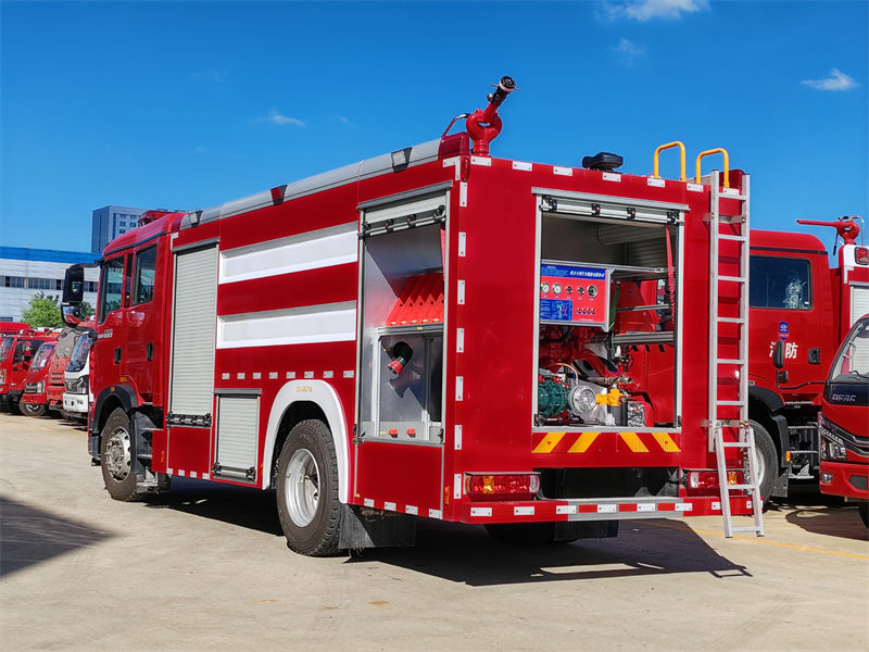 Howo 4x2 fire fighting truck