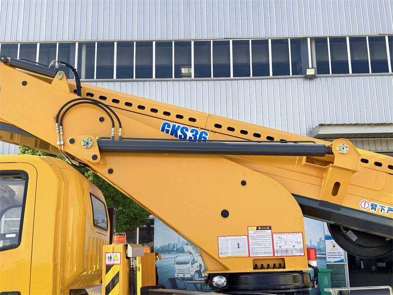 Howo aerial platform truck