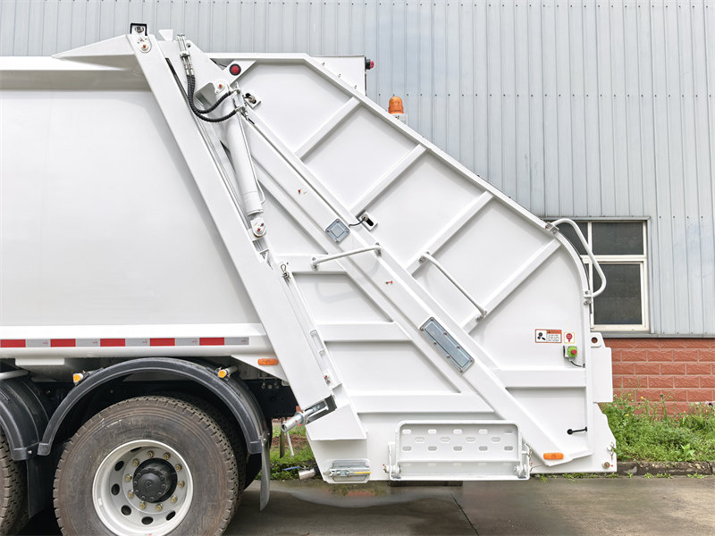 Howo garbage compactor truck