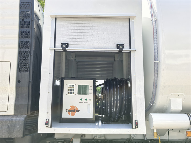 HOWO 20000L fuel tank truck